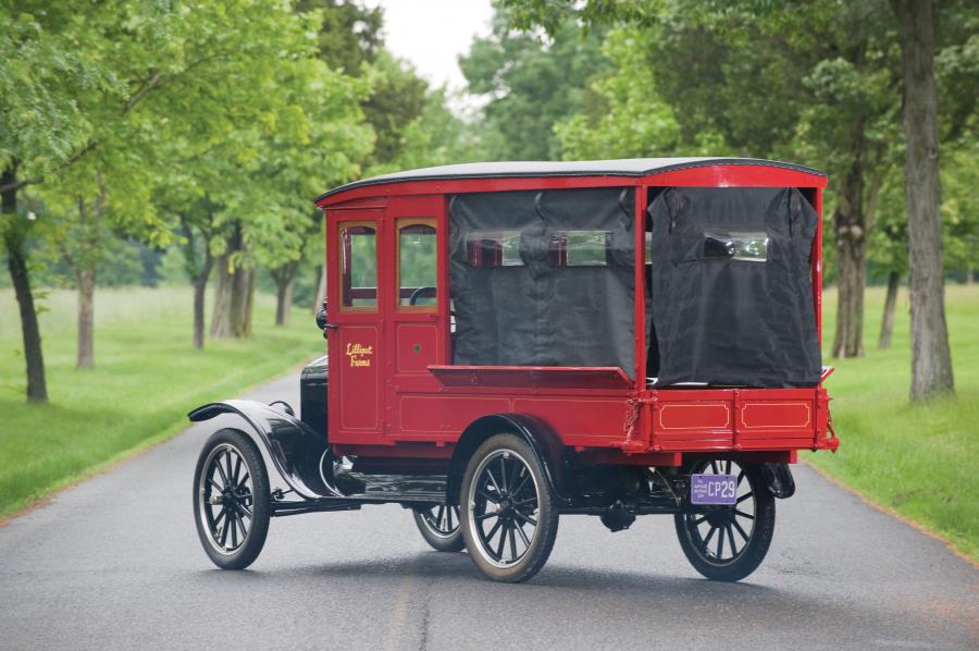  Ford Model T Huckster Truck 1924 года  (фото 2 из 2)